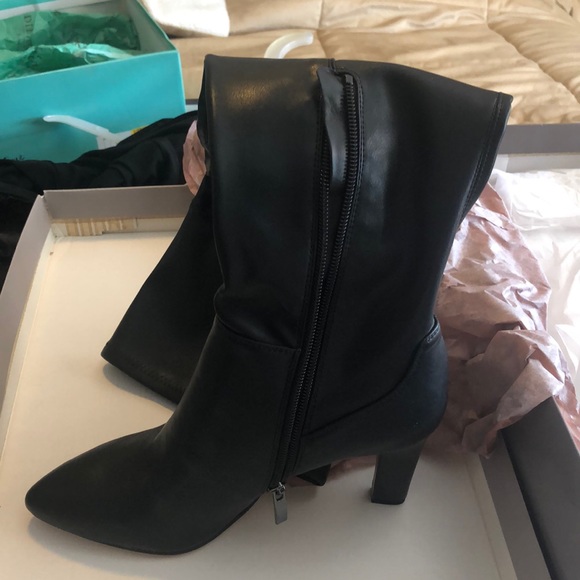 Over the knee boots - Picture 2 of 6